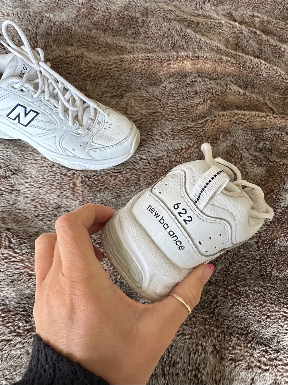 New Balance White 622 Sneakers with Navy 'N' Logo - Picture 2 of 7